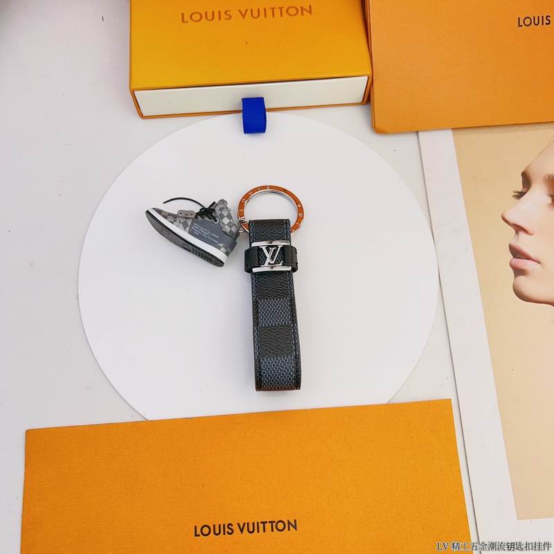LV keyring lyh105